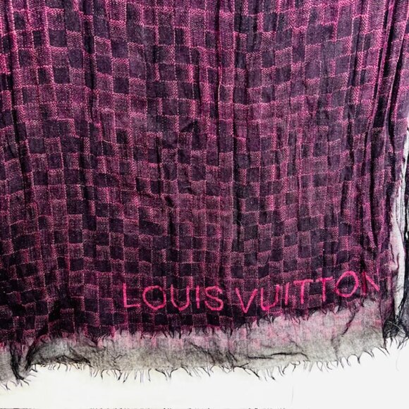 LOUIS VUITTON Etole Fringe Shawl Scarf 70% Cashmere/30% Silk  80" x51" 401910(42 - Picture 12 of 15